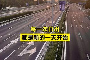 穿针引线！约基奇半场送10助攻 4中3拿6分